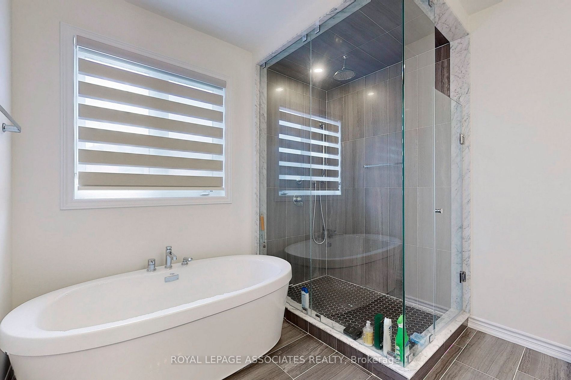 15 Coulterville Dr Property Photo 25