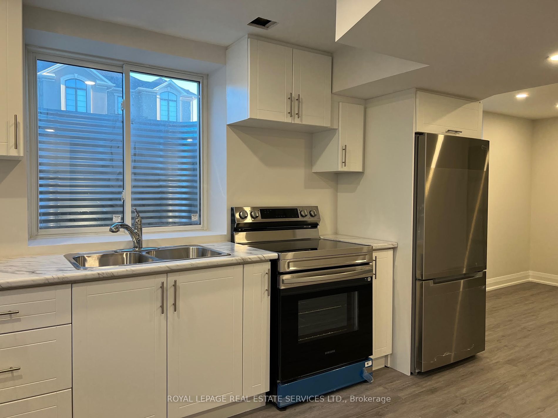 506 Kennedy Circ Property Photo 8