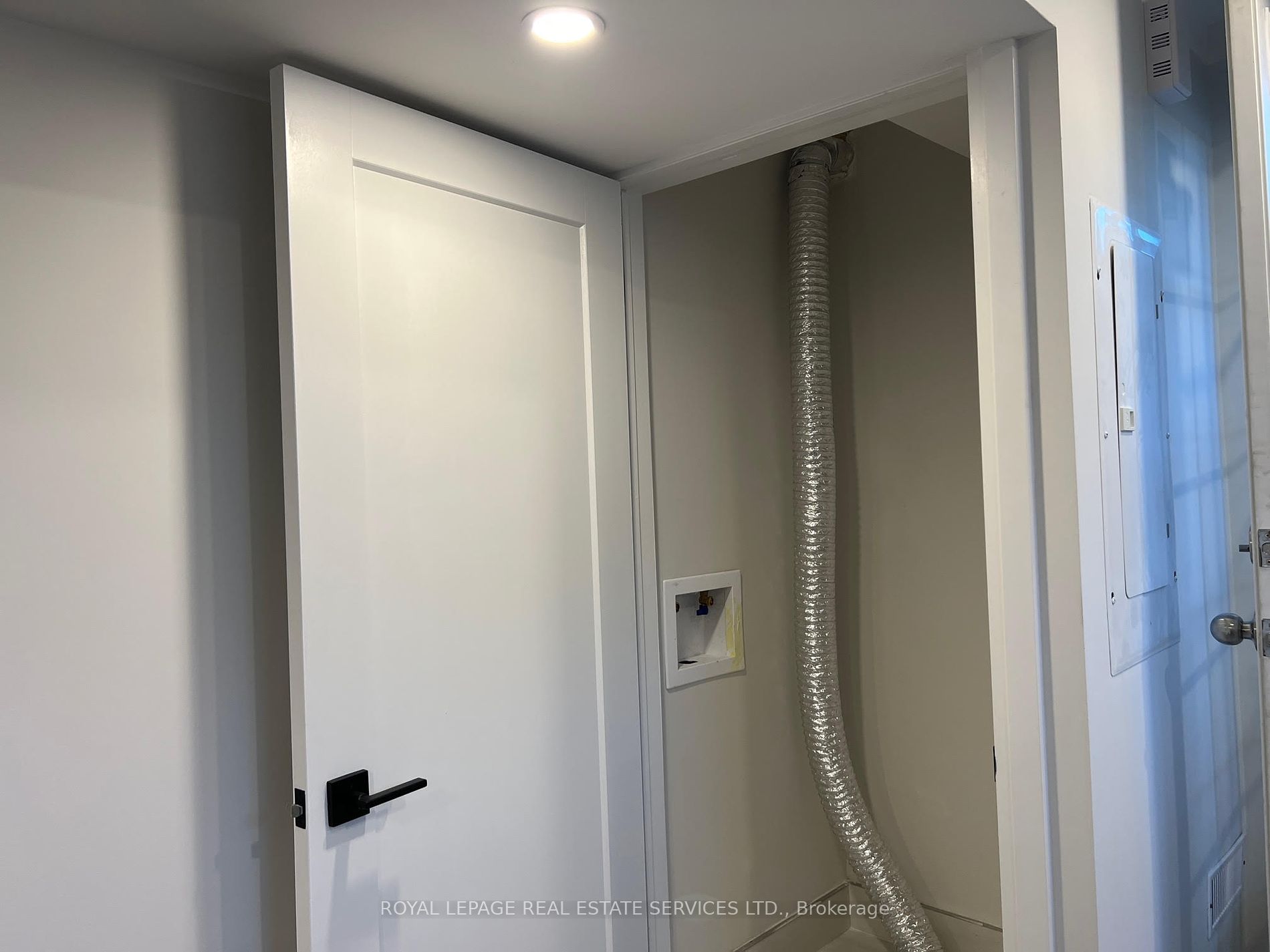 506 Kennedy Circ Property Photo 10