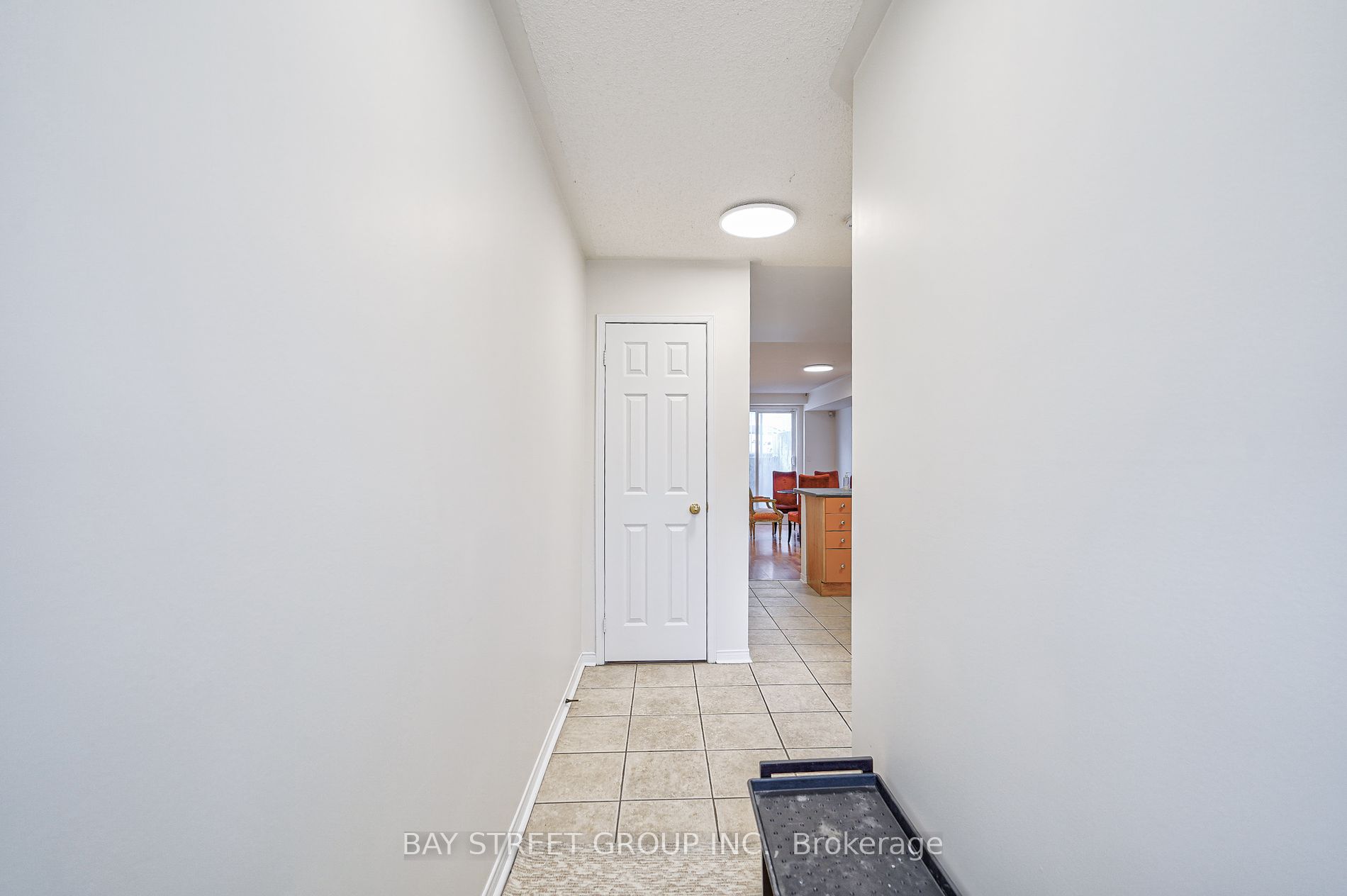 55 Turntable Cres 62 Property Photo 6