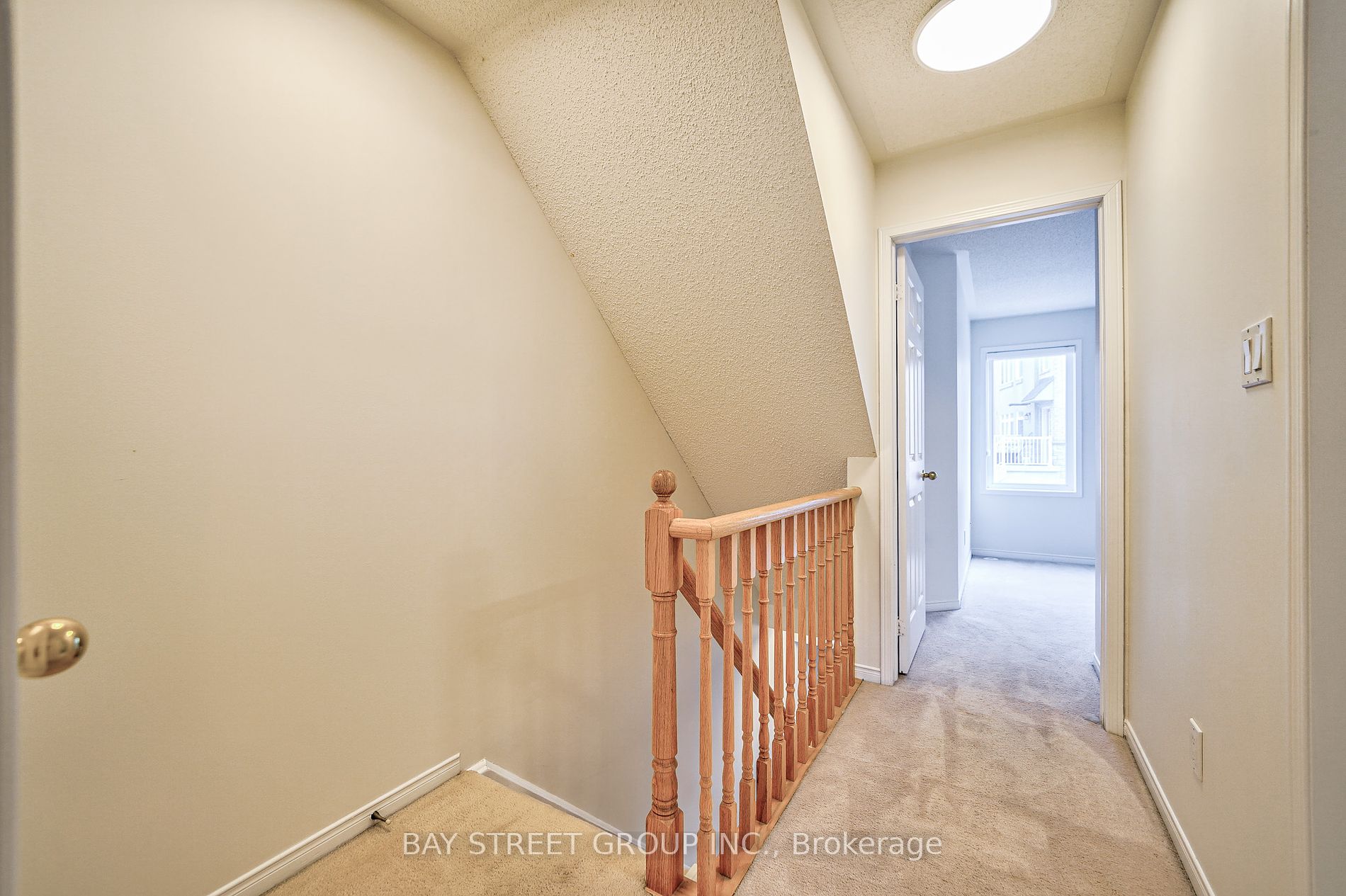 55 Turntable Cres 62 Property Photo 21