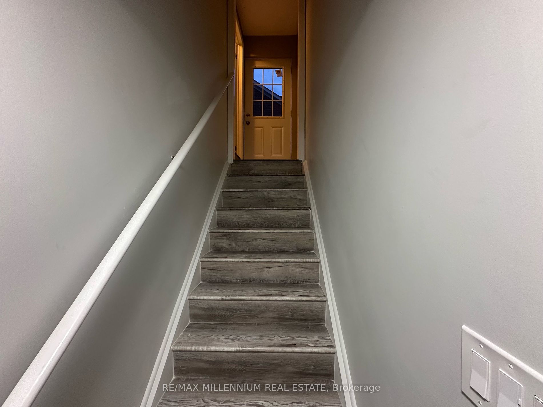 1 Kelman Crt Property Photo 1
