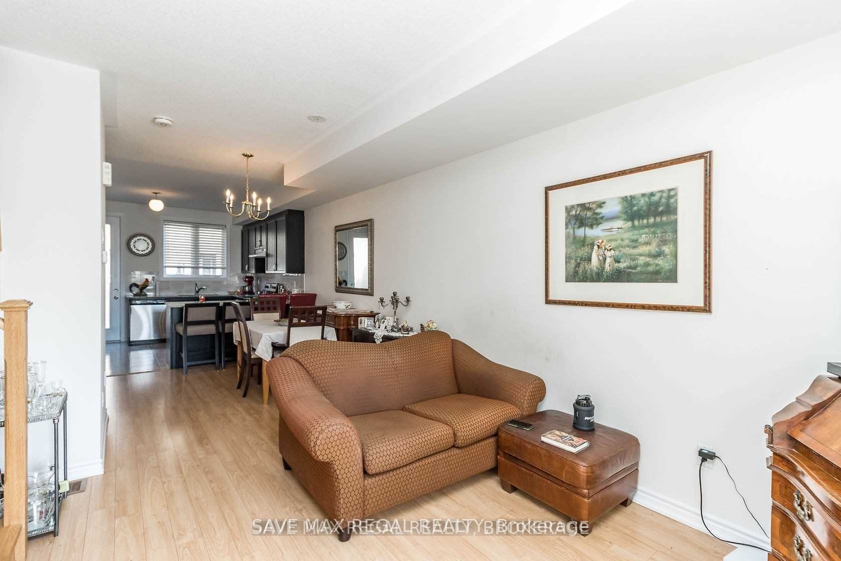 399 The Westway Way Property Photo 5