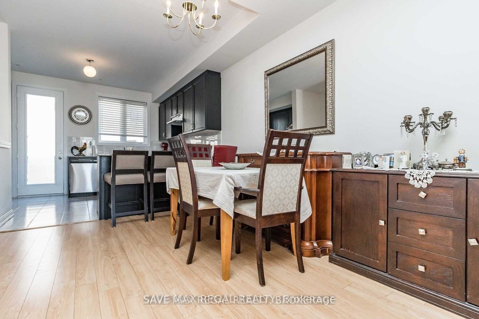 399 The Westway Way Property Photo 6