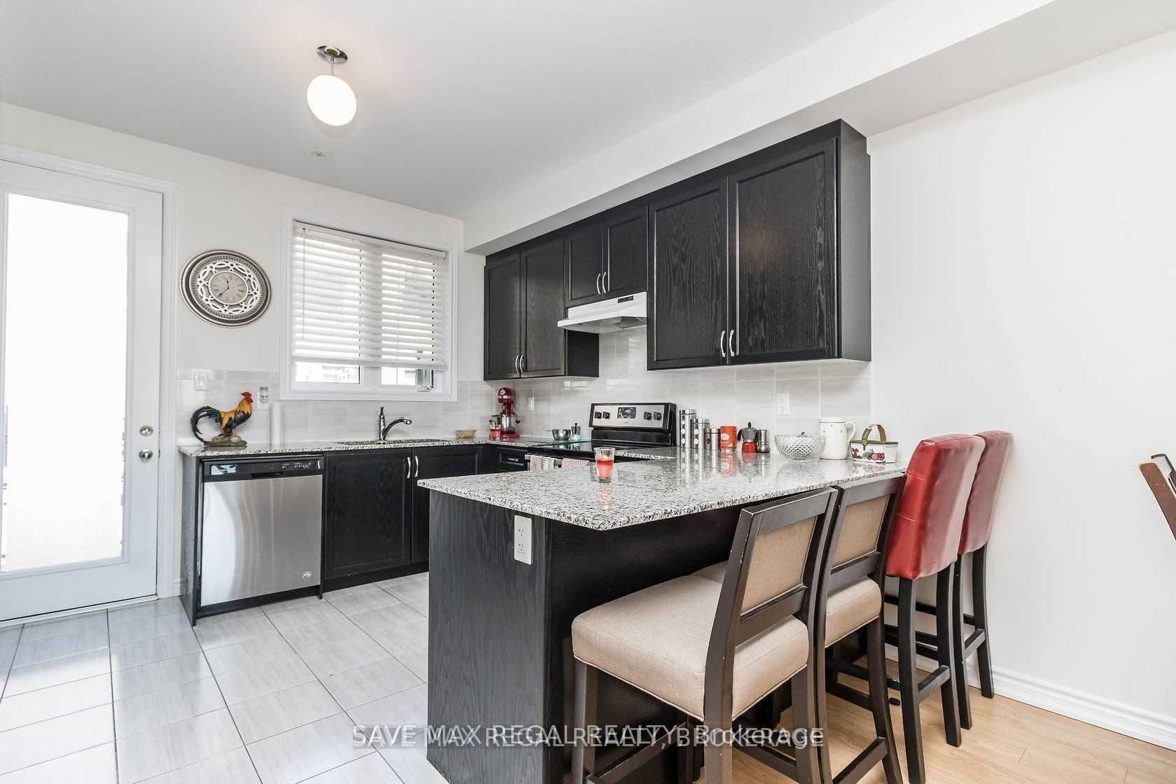 399 The Westway Way Property Photo 7