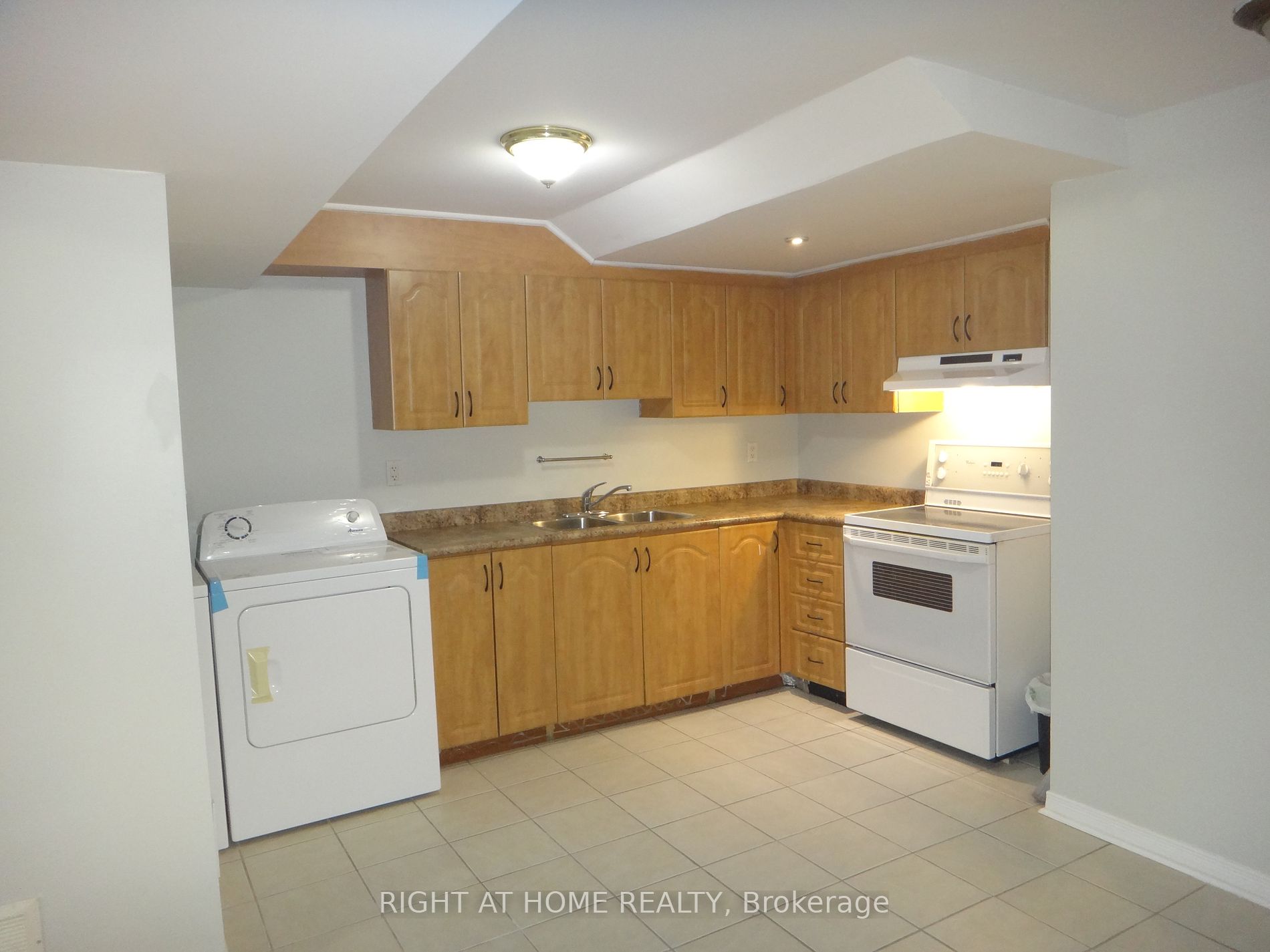 4611 Penhallow Rd Property Photo 8