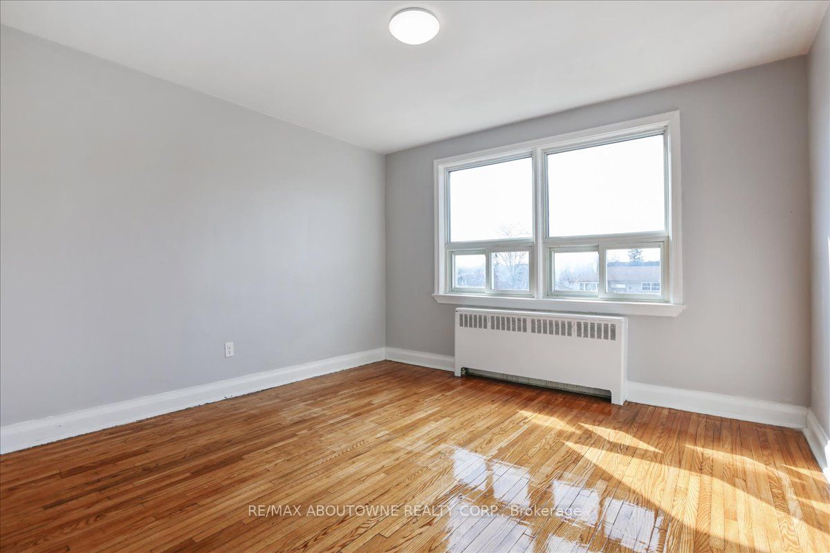 1023 Churchill Ave E 5 Property Photo 14