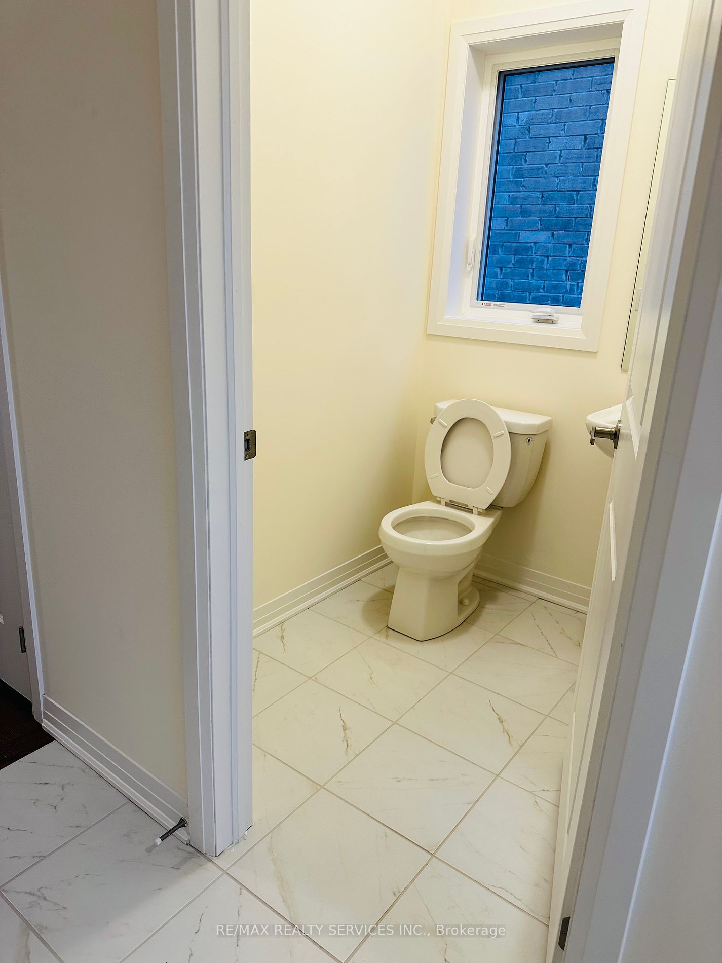 62 Brixham Lane Property Photo 5