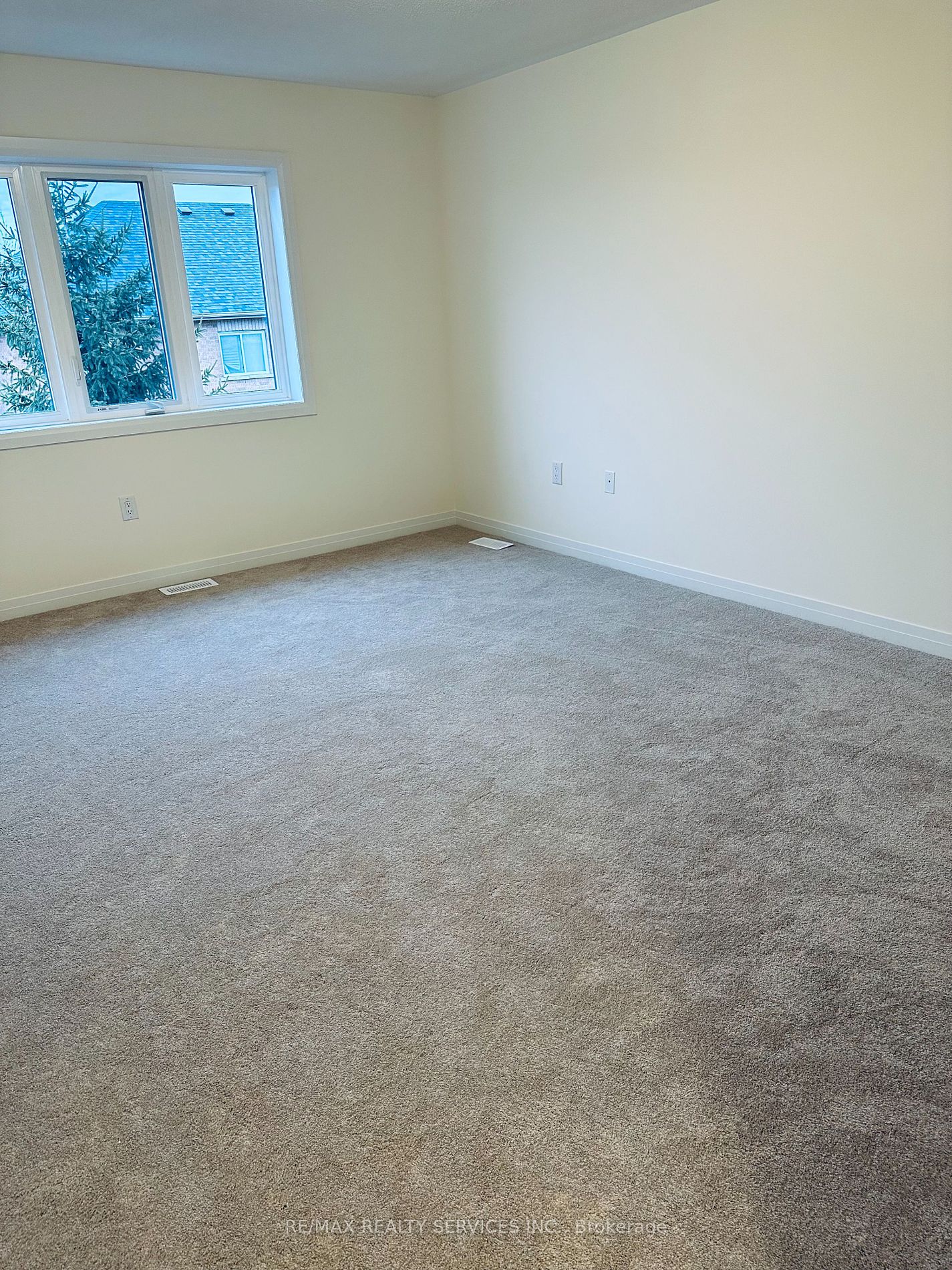 62 Brixham Lane Property Photo 15