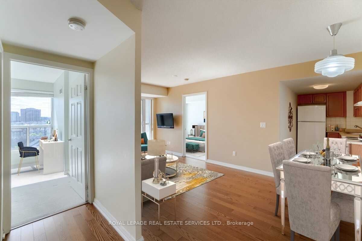 220 Forum Dr 13 Property Photo 6