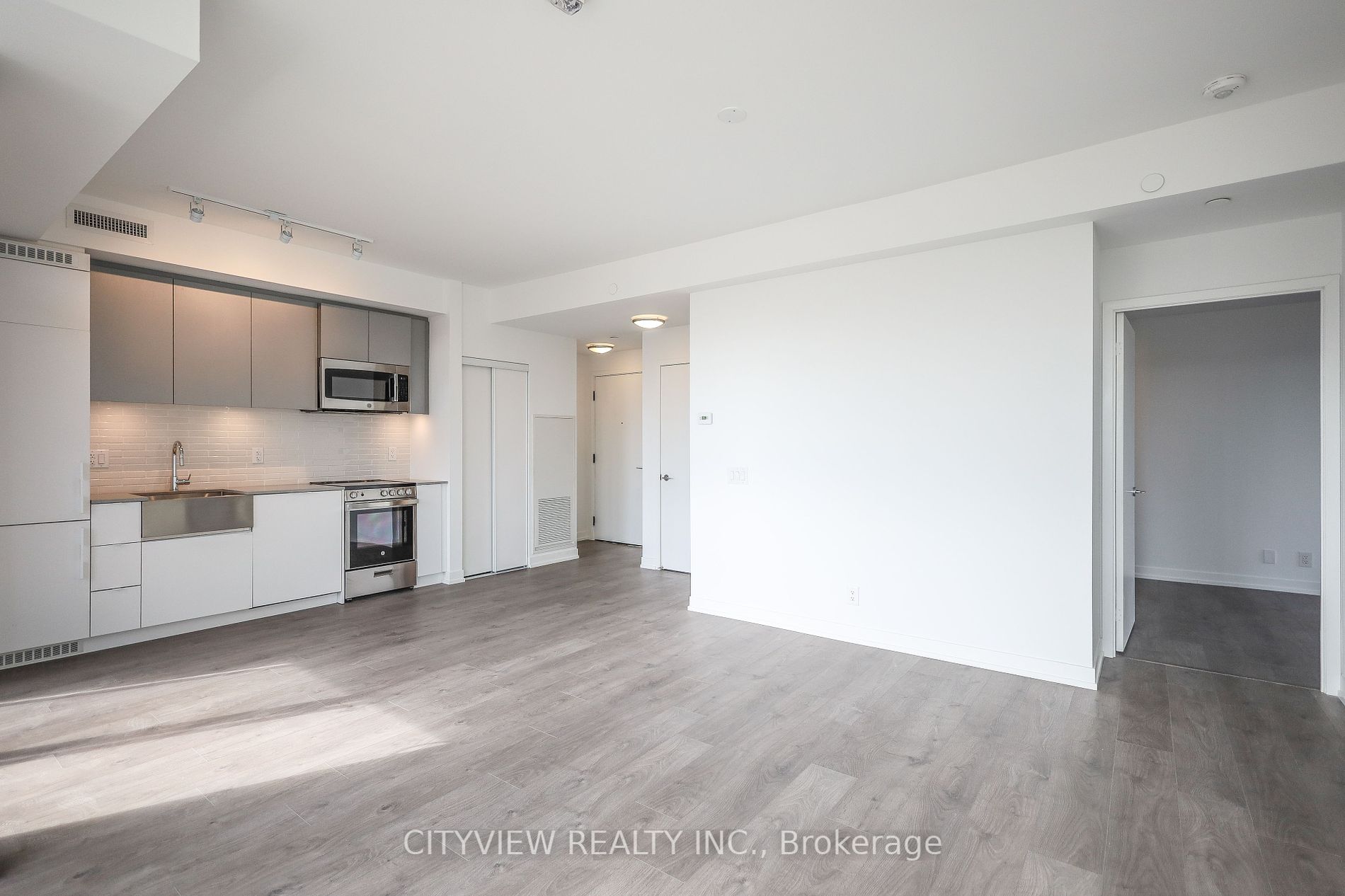 270 Dufferin St 04 Property Photo 5