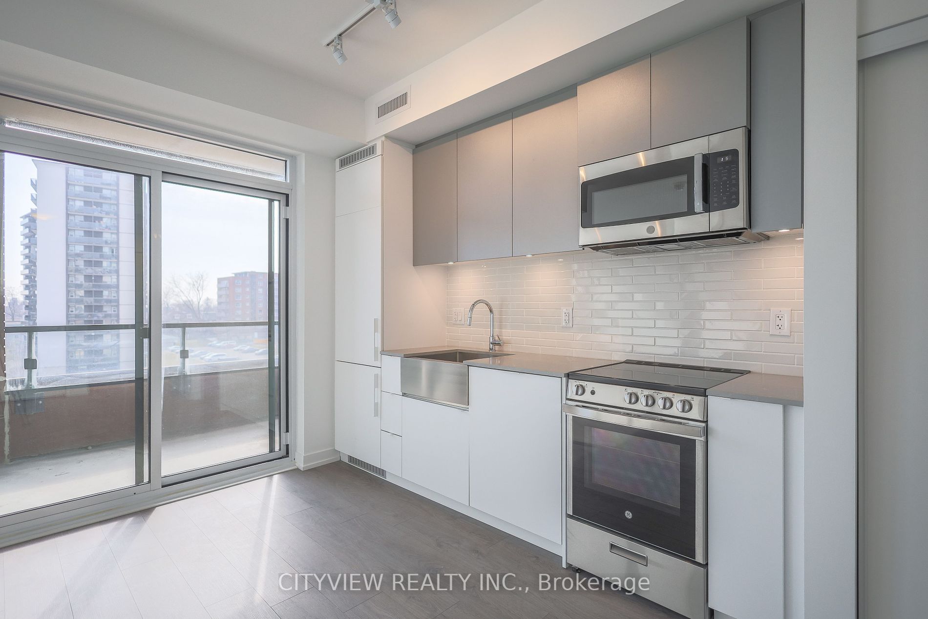 270 Dufferin St 04 Property Photo 8