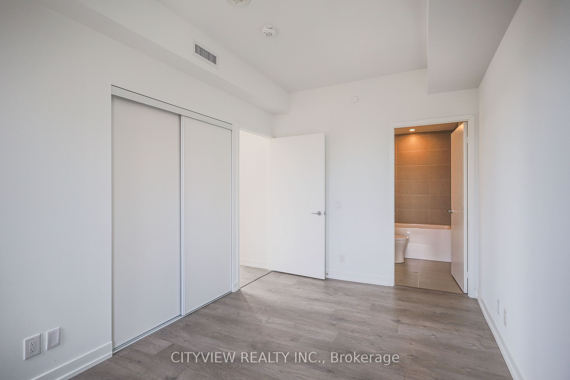 270 Dufferin St 04 Property Photo 14