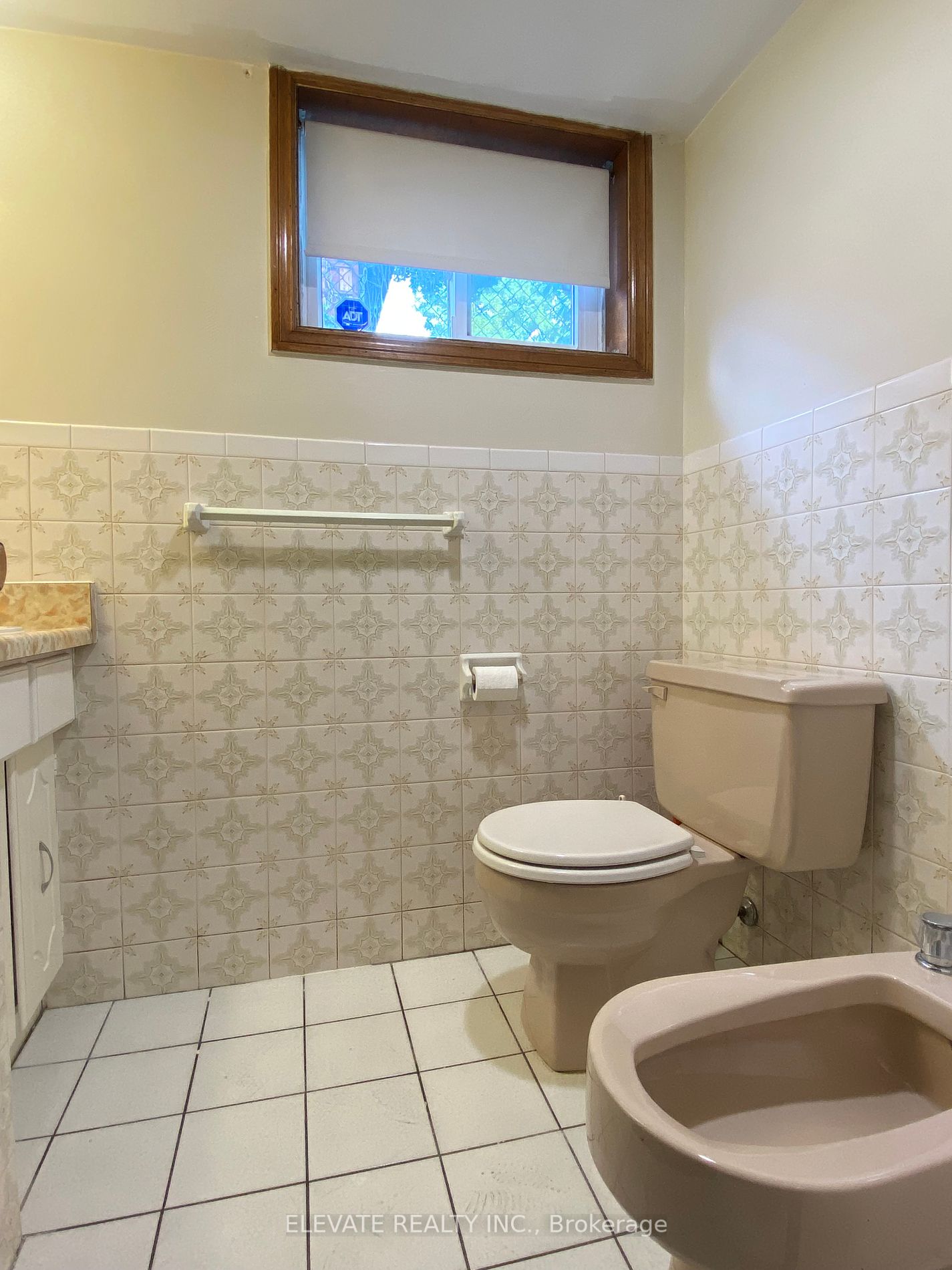 121 Lothian Ave Property Photo 19