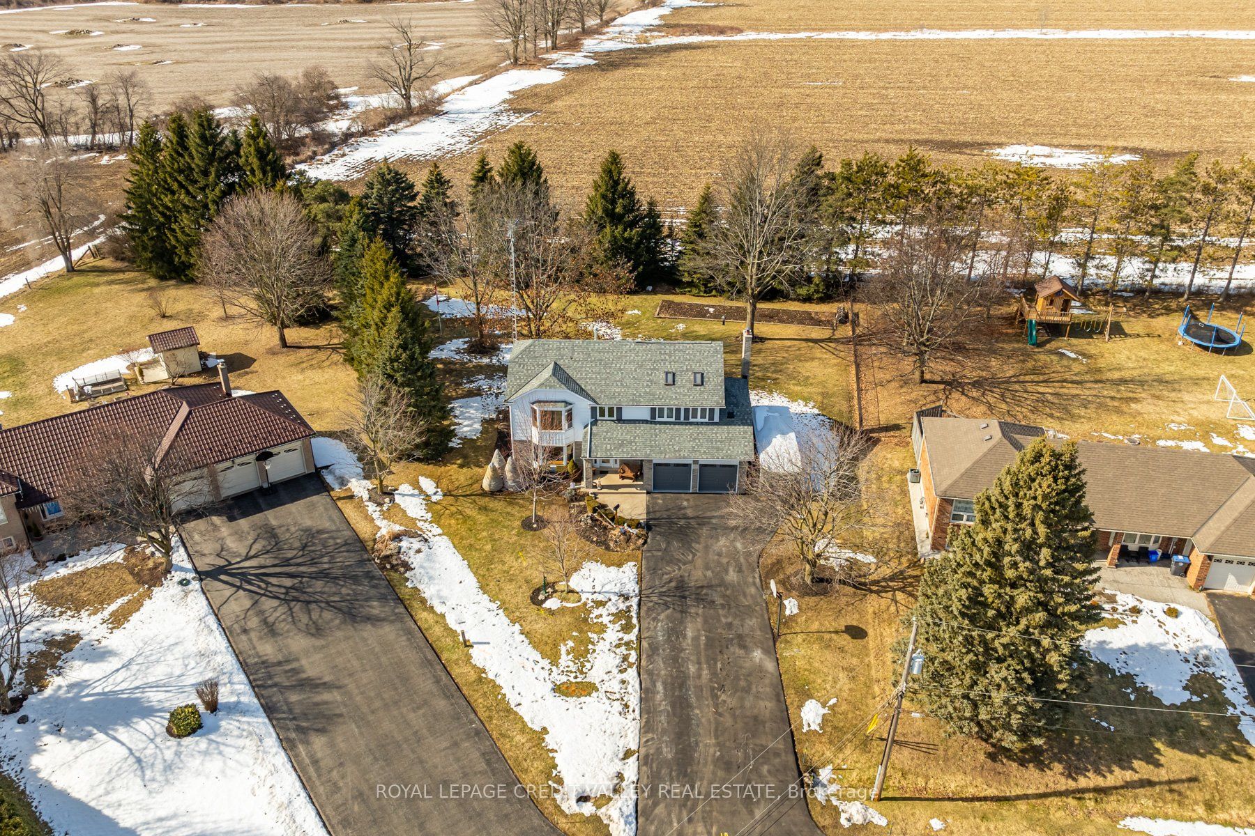 18 Kevinwood Dr Property Photo 2