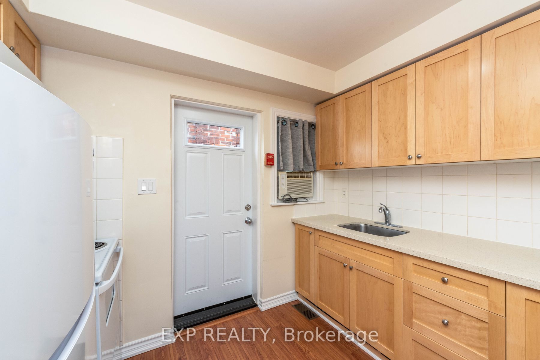 86 Caledonia Rd Property Photo 4