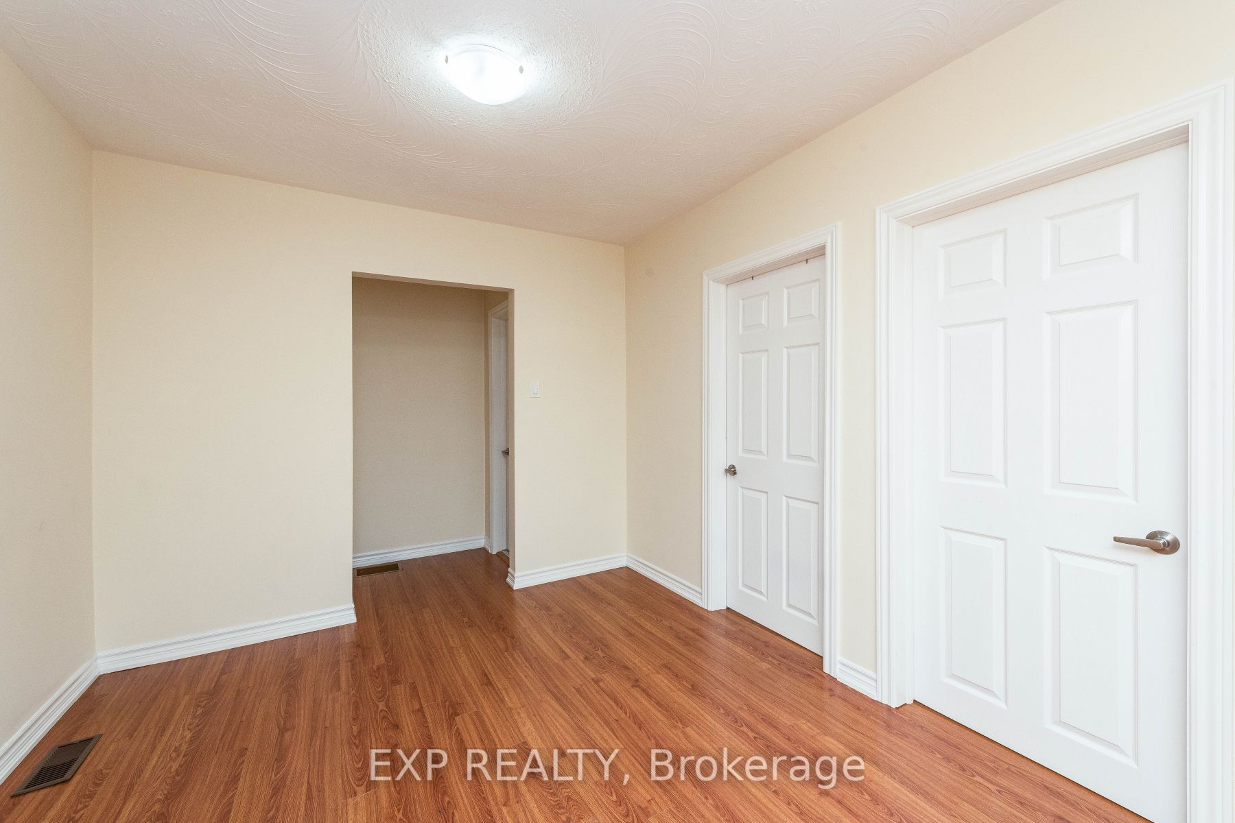 86 Caledonia Rd Property Photo 7