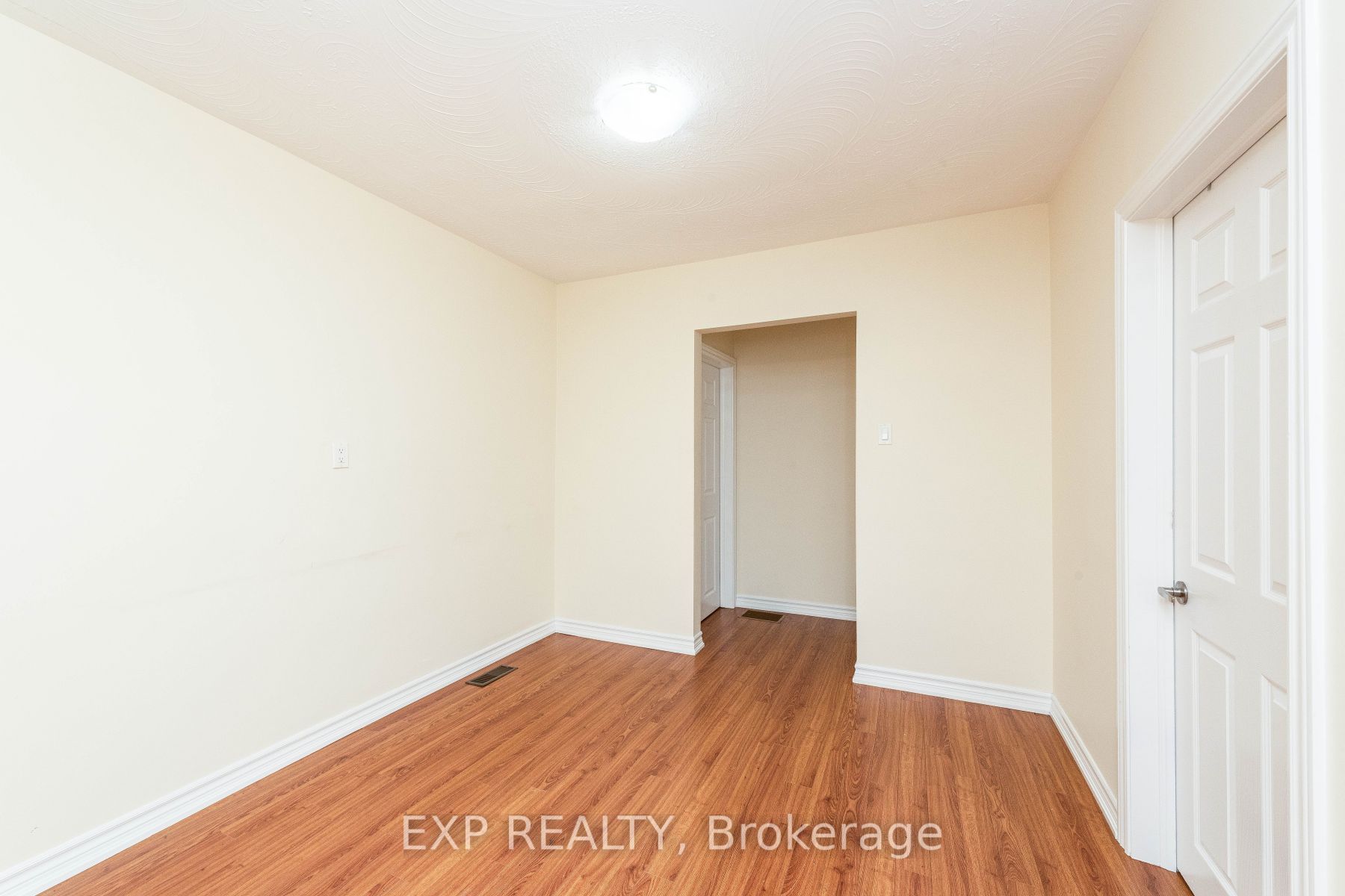 86 Caledonia Rd Property Photo 8