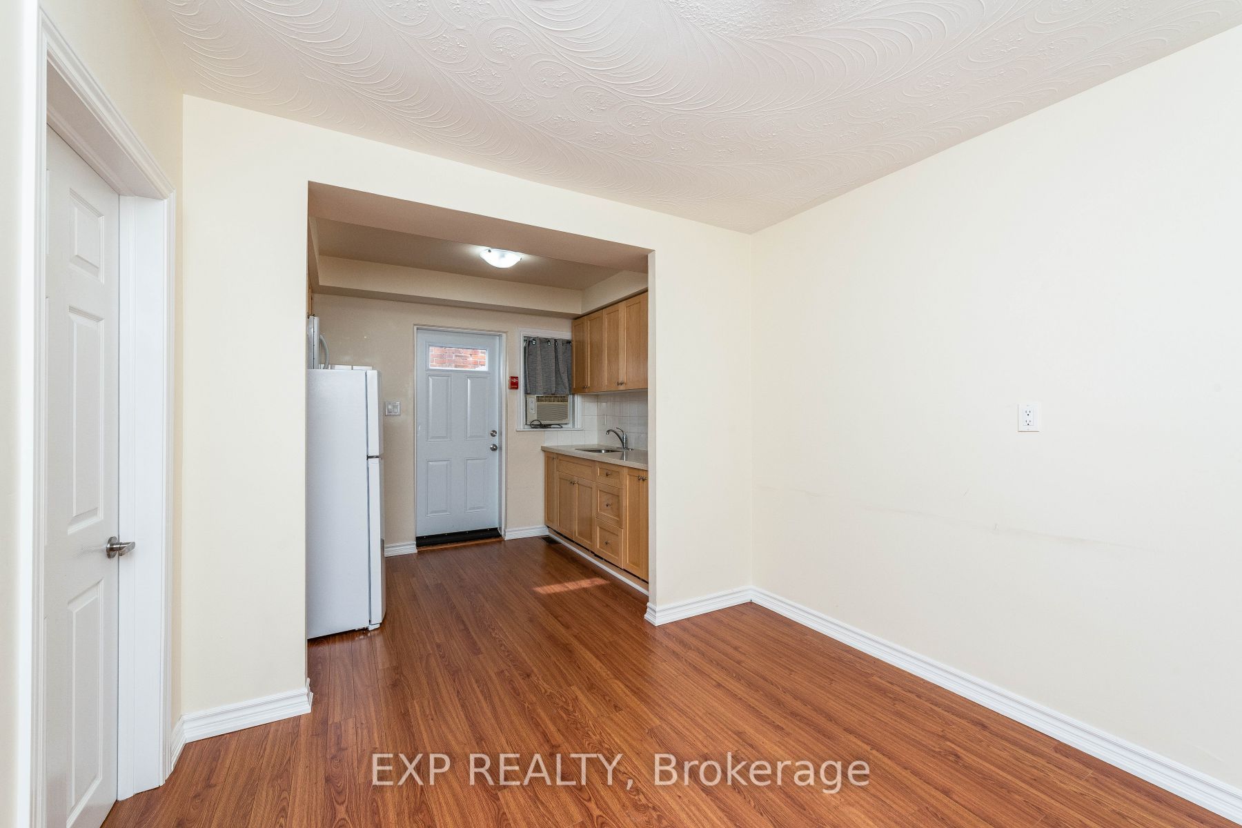 86 Caledonia Rd Property Photo 10