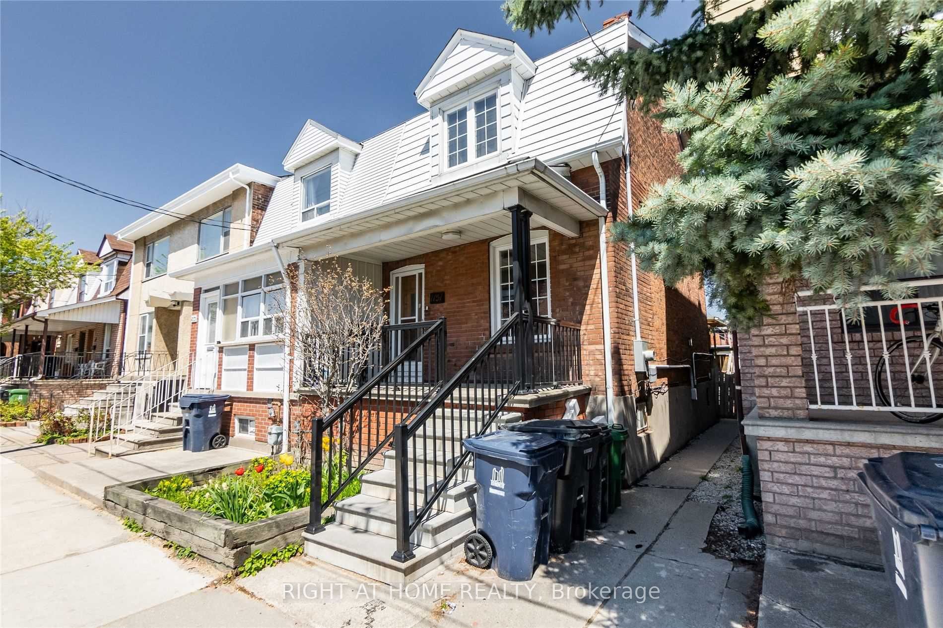 1151 Dufferin St Property Photo 1
