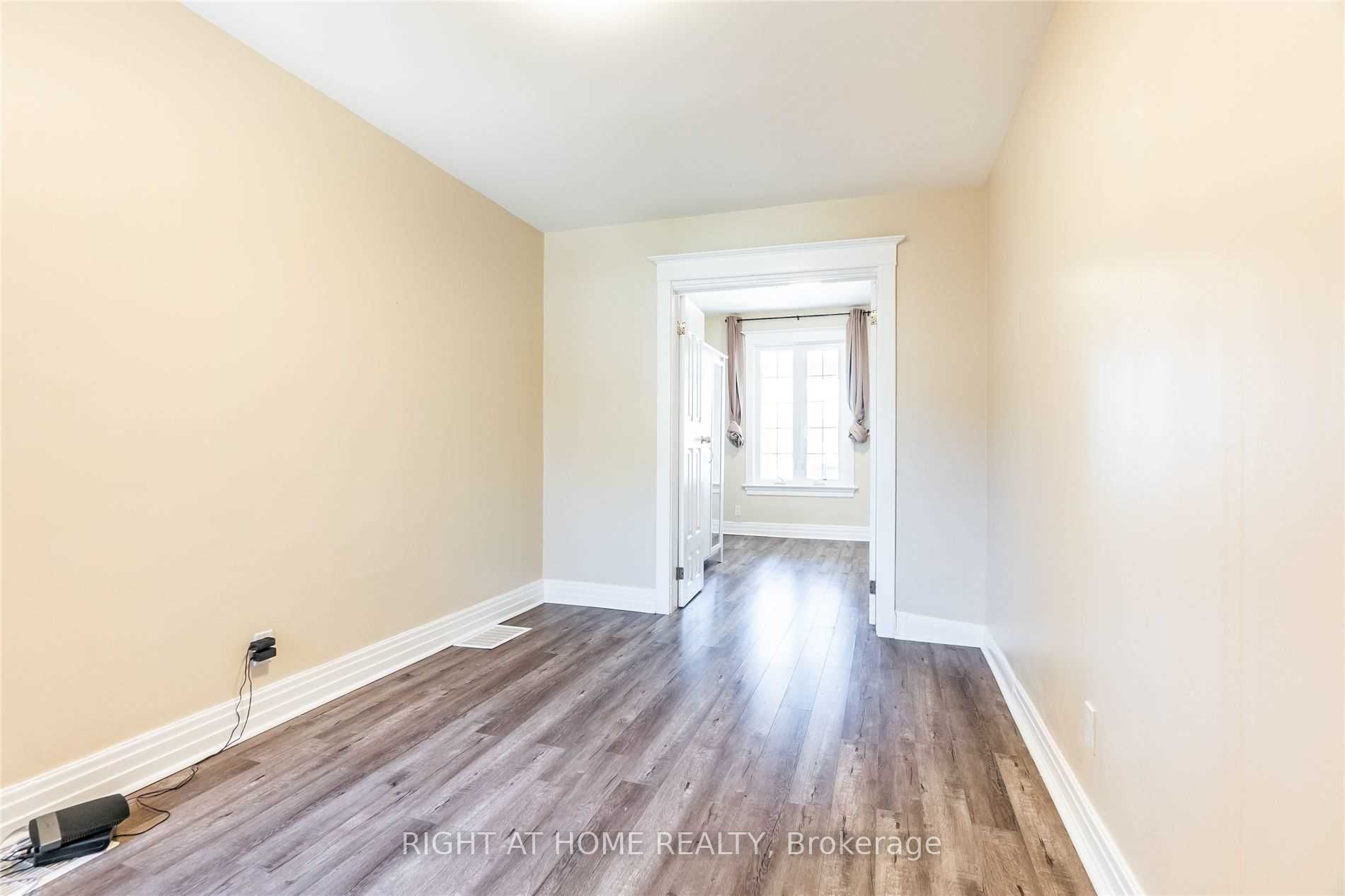 1151 Dufferin St Property Photo 3