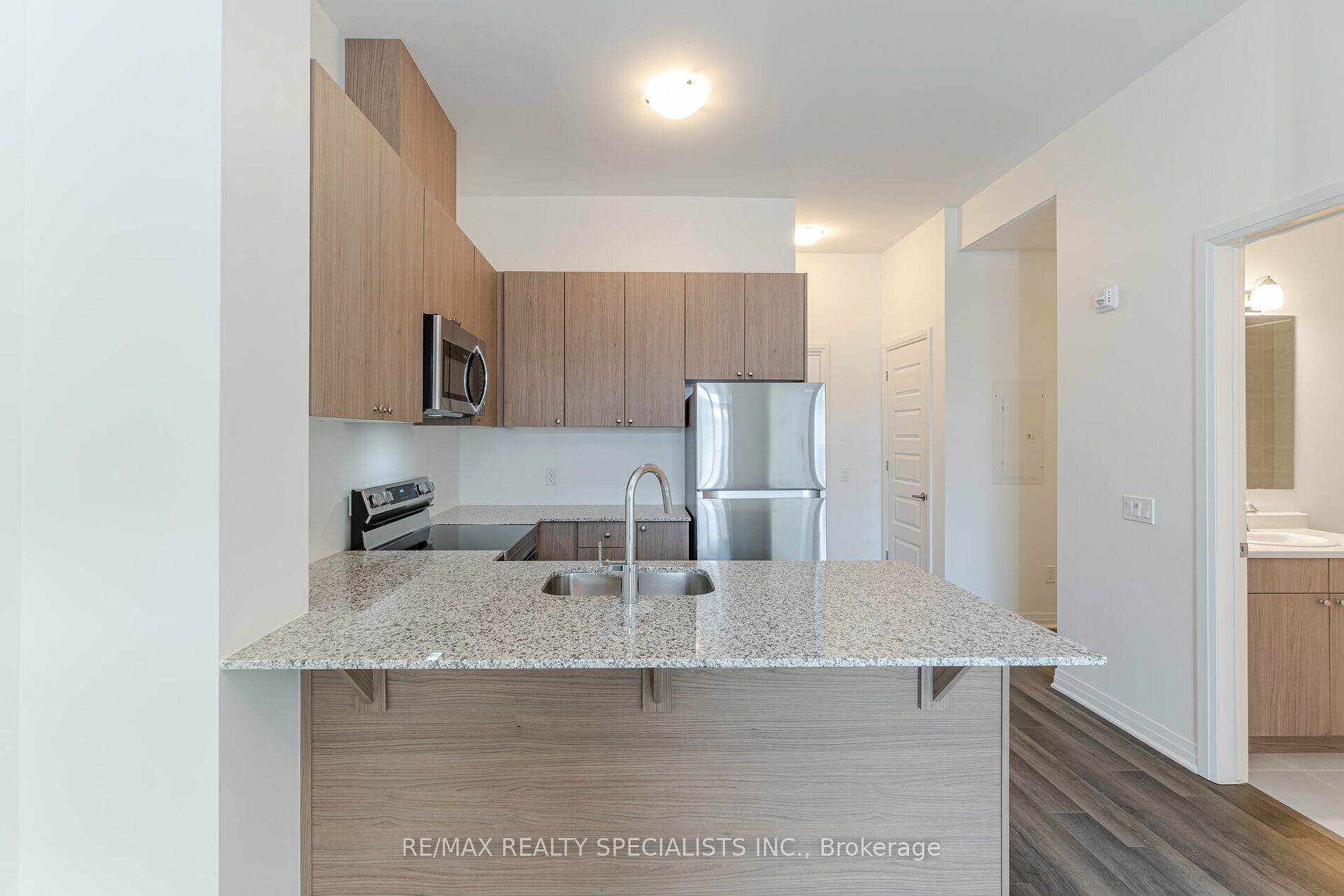 470 Gordon Krantz Ave 604 Property Photo 12