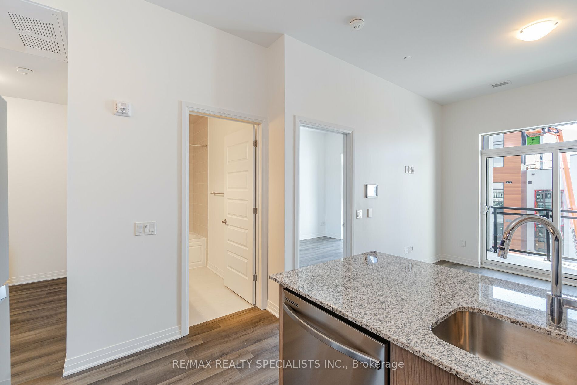 470 Gordon Krantz Ave 604 Property Photo 14