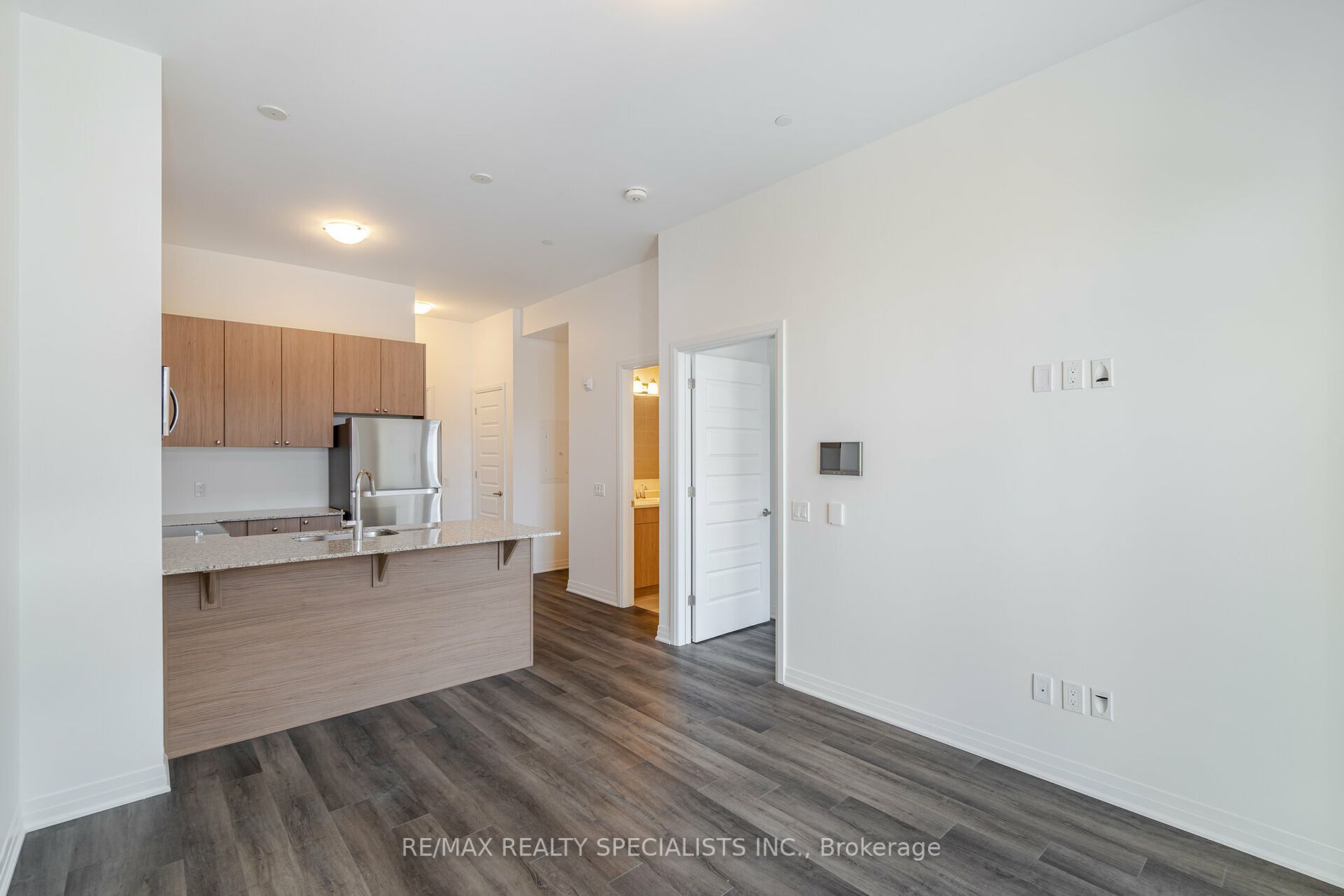 470 Gordon Krantz Ave 604 Property Photo 15