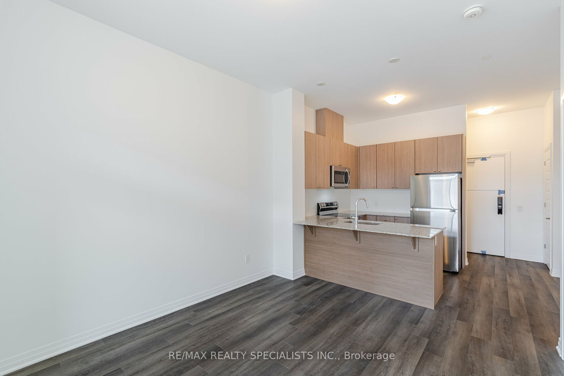 470 Gordon Krantz Ave 604 Property Photo 17