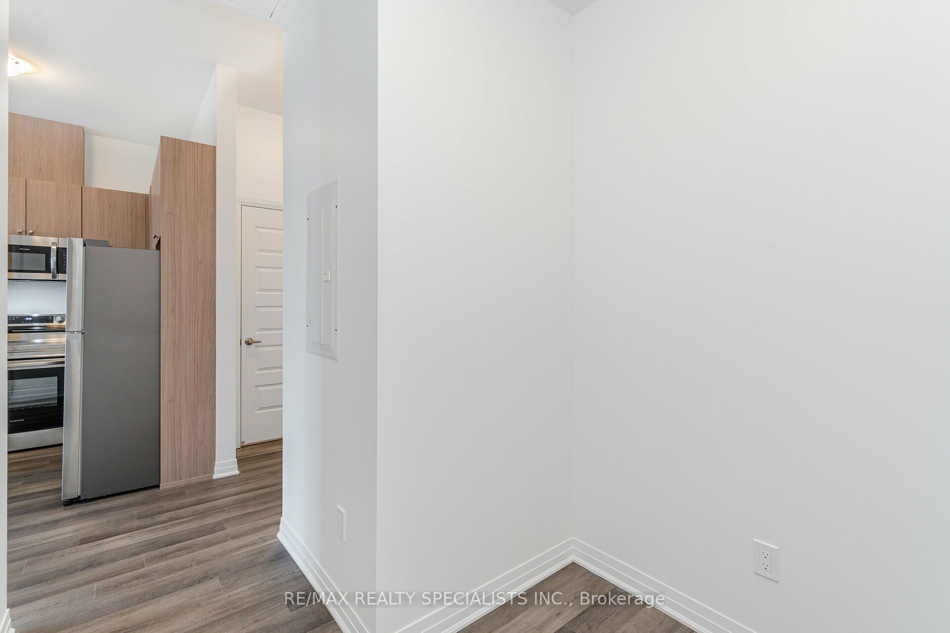 470 Gordon Krantz Ave 604 Property Photo 18