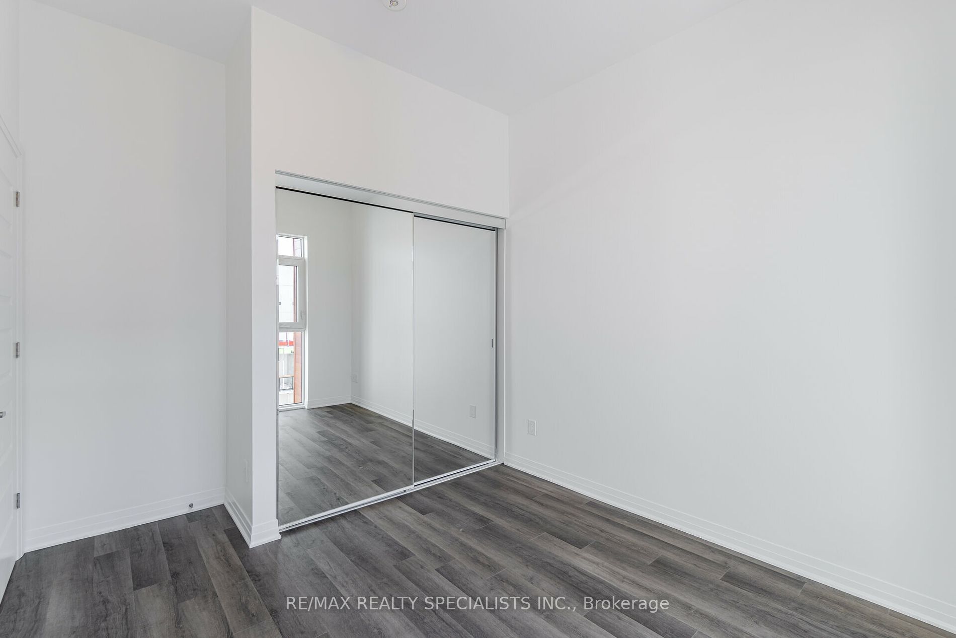 470 Gordon Krantz Ave 604 Property Photo 21