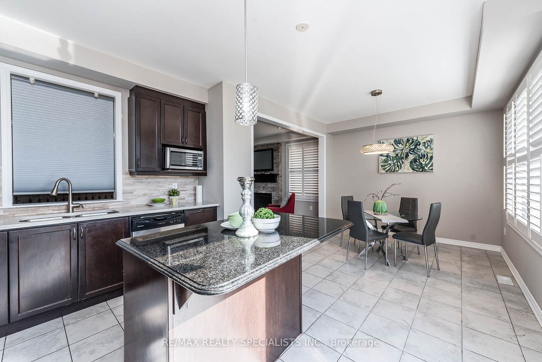 1258 Duignan Cres Property Photo 15