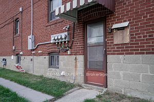 1736 Keele St Property Photo 3
