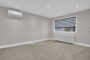 1736 Keele St Property Photo 7