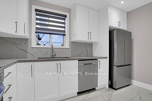 1736 Keele St Property Photo 14