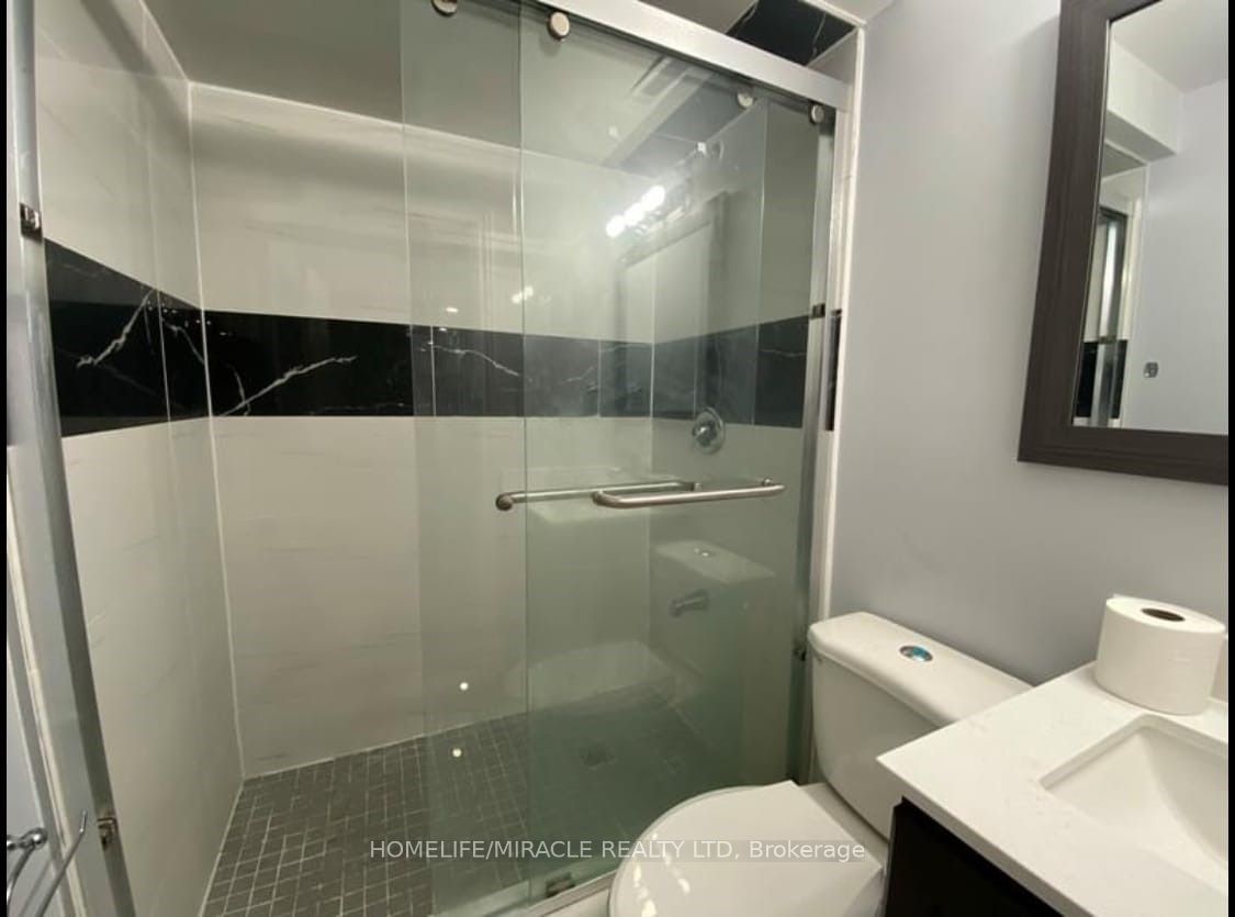 107 Castle Oaks Crossing Property Photo 6