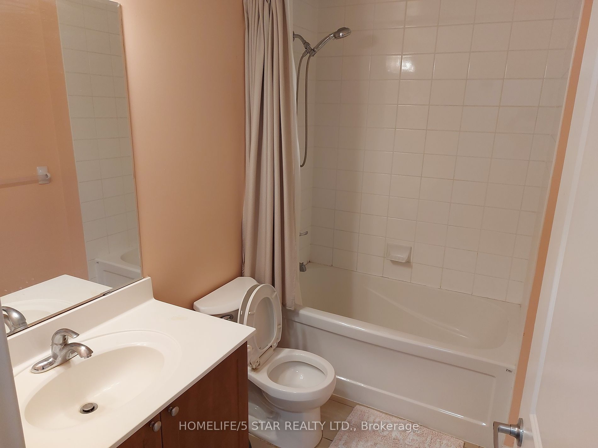385 Prince Of Wales Dr 07 Property Photo 7