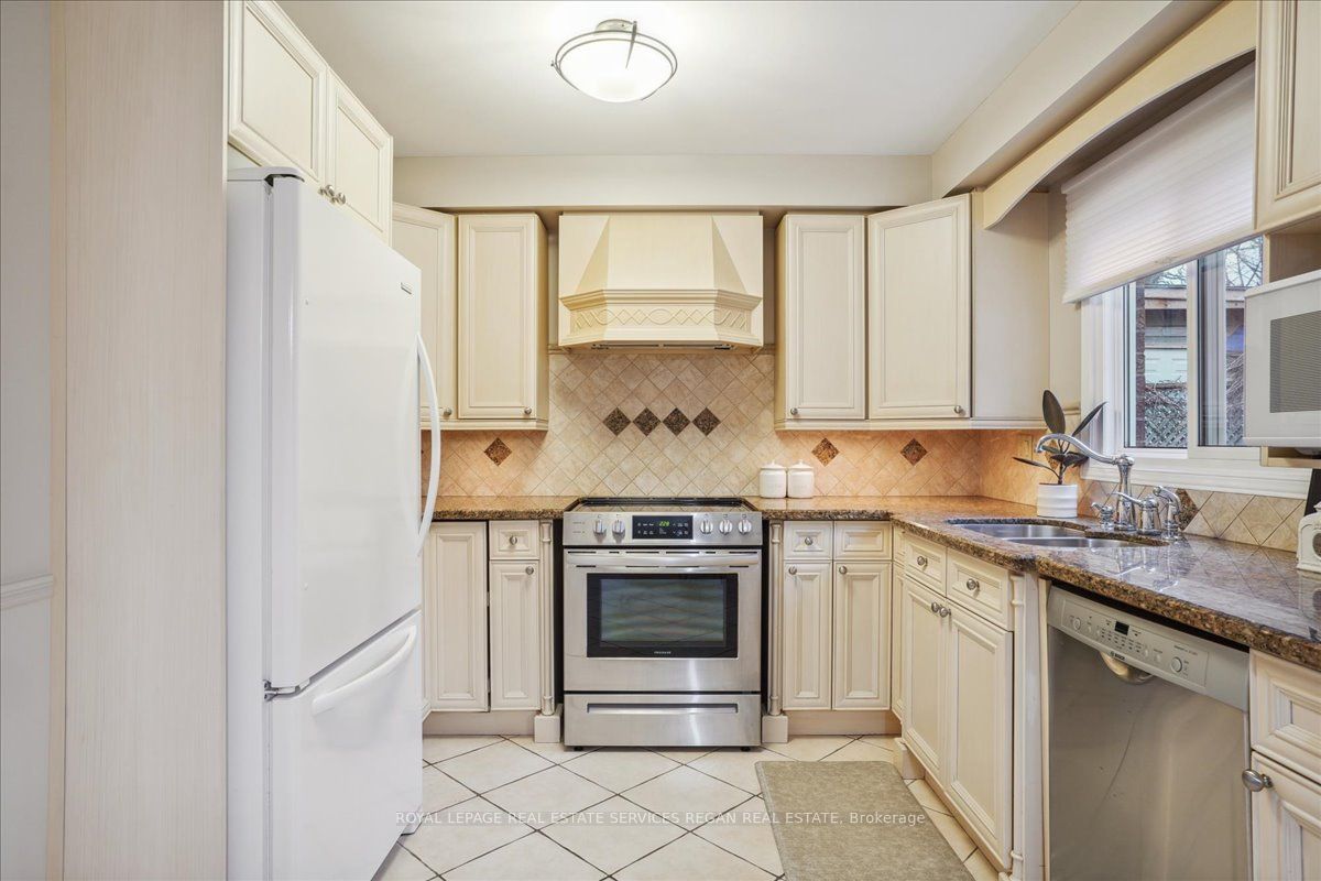 6 Burt Dr Property Photo 12