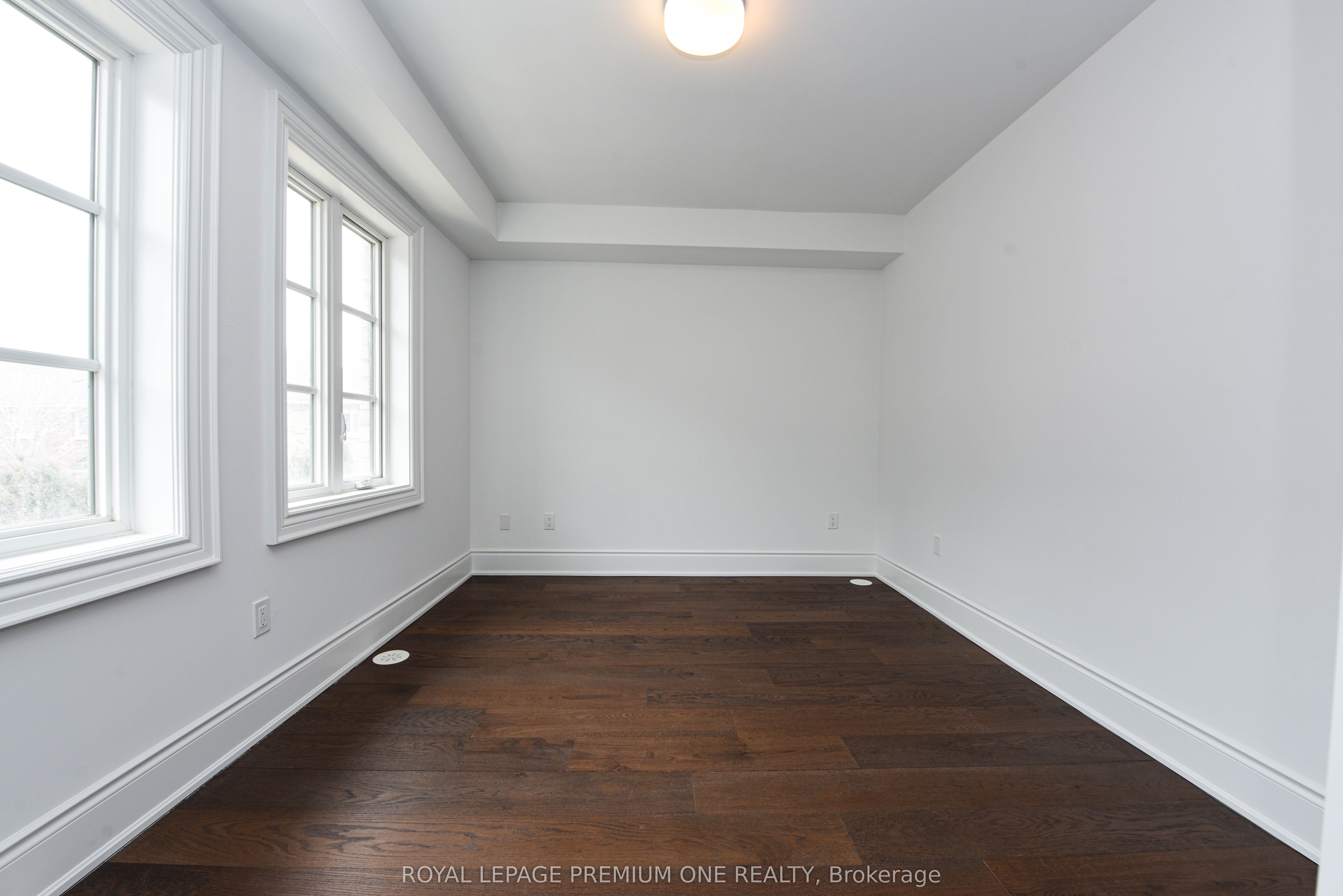 #66 - 40 Lunar Crescent Property Photo 11