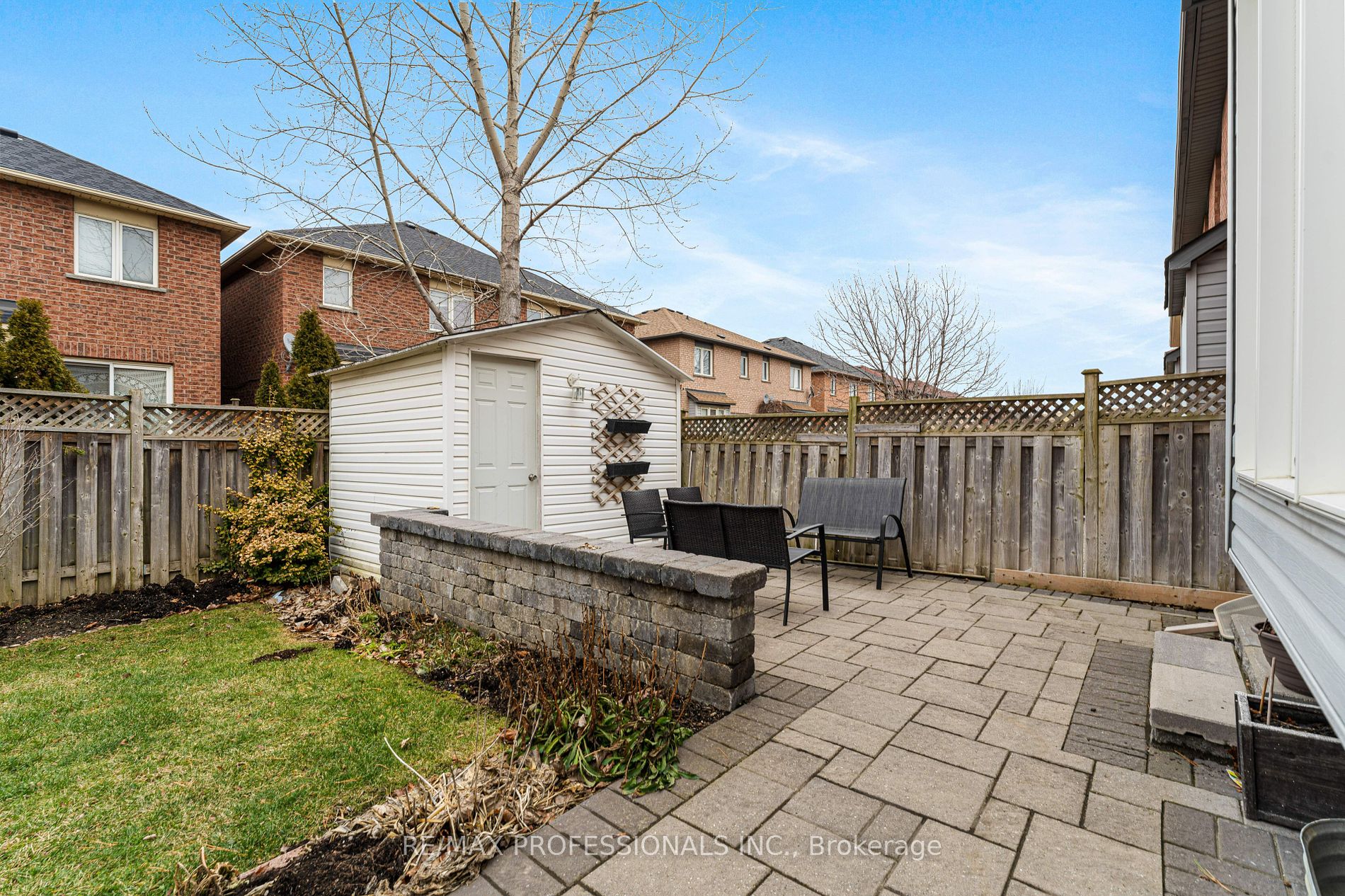 5935 Stonebriar Cres Property Photo 38