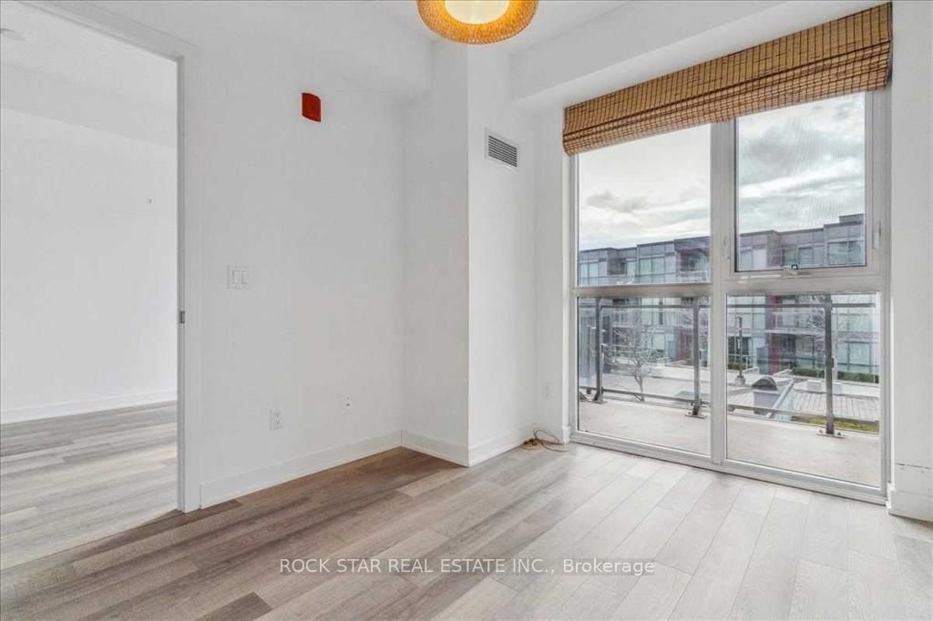 5240 Dundas St 42 Property Photo 11