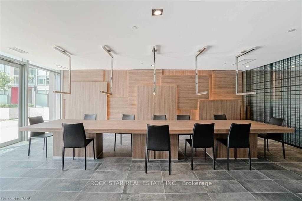5240 Dundas St 42 Property Photo 26