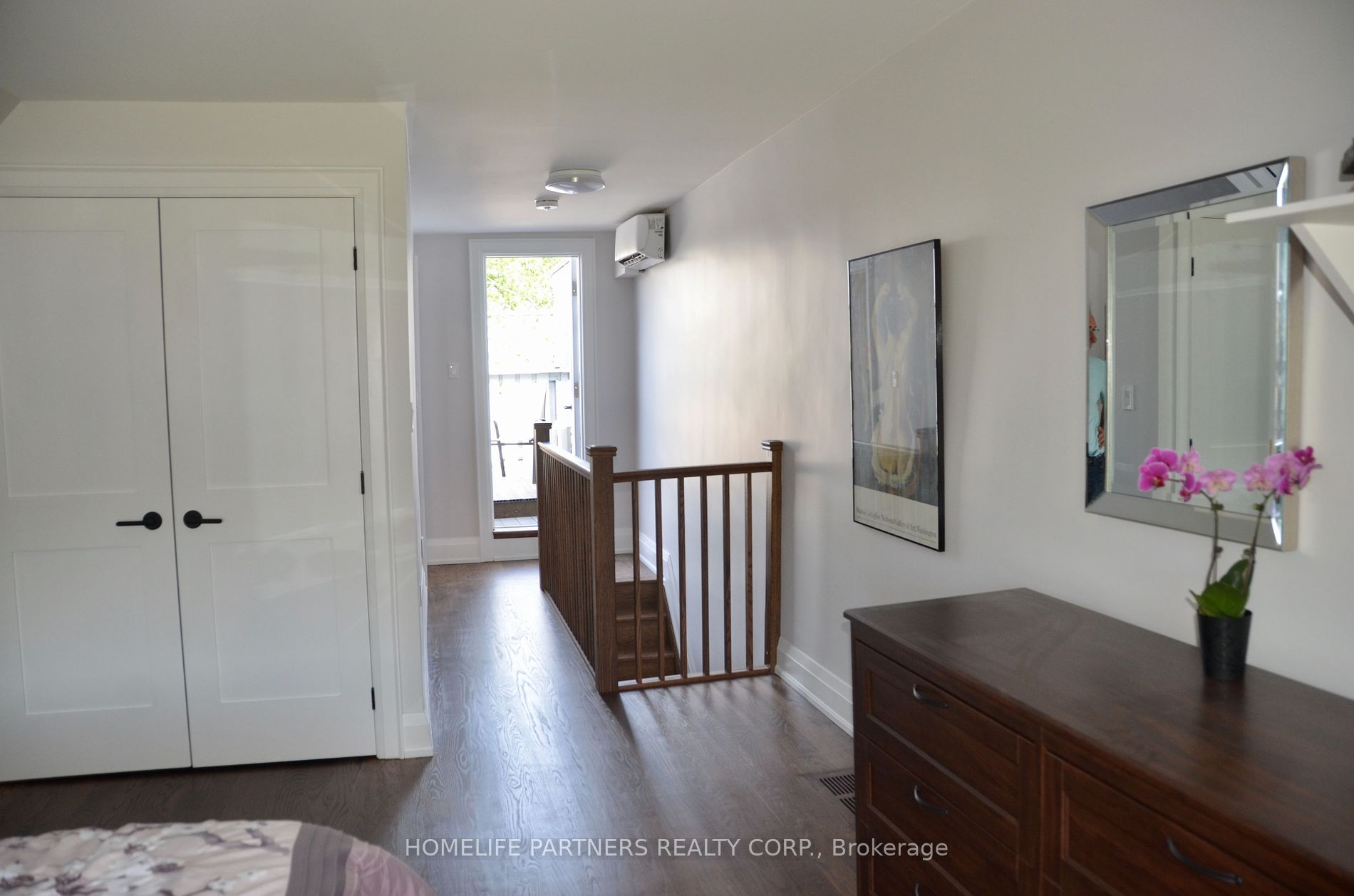 511 Indian Grove Property Photo 9