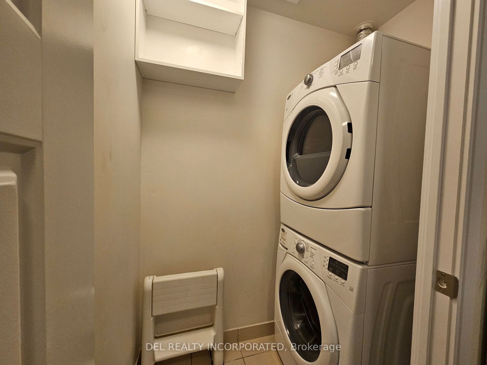 15 Viking Lane 3405 Property Photo 13