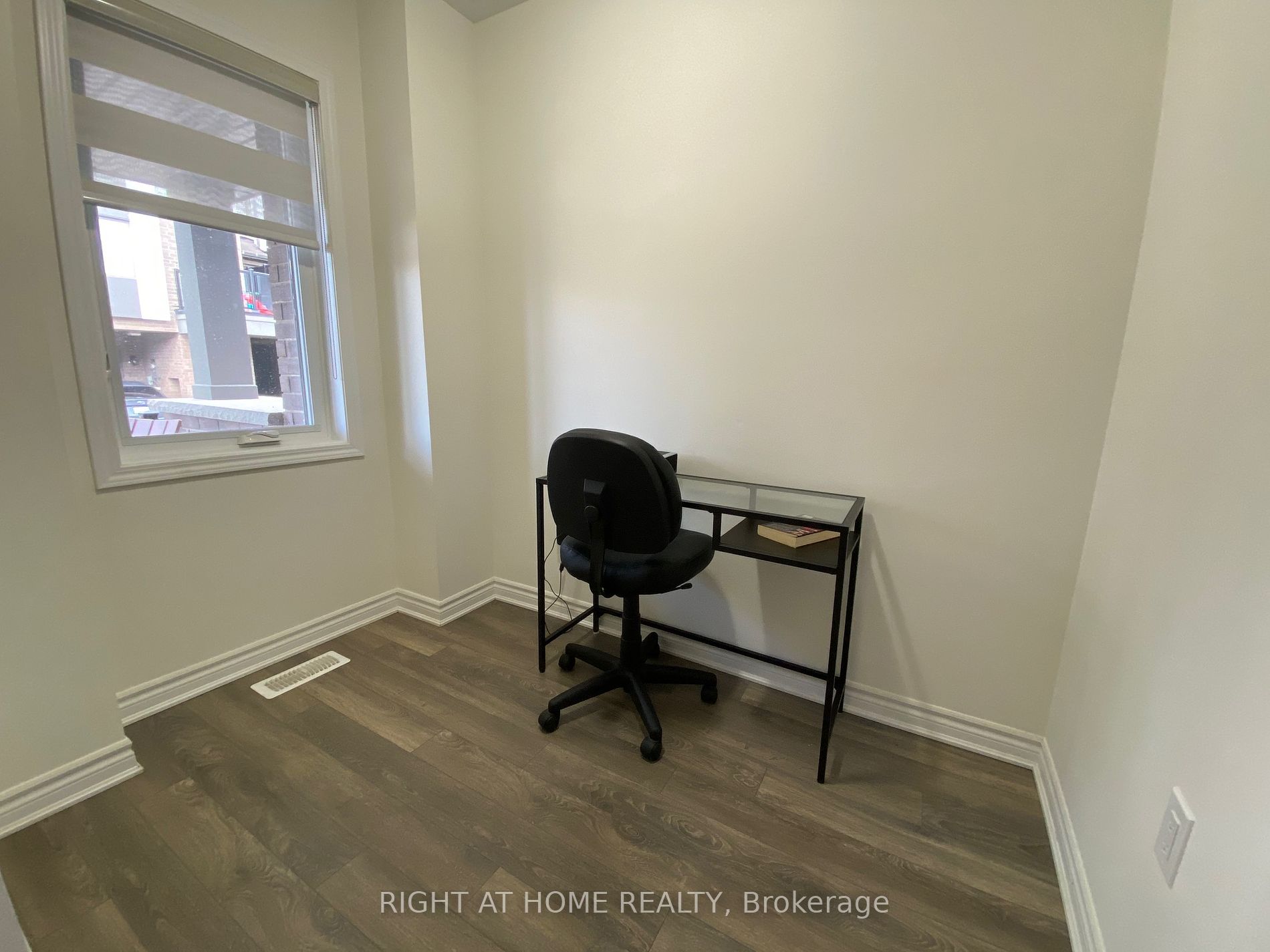1125 Leger Way Property Photo 4