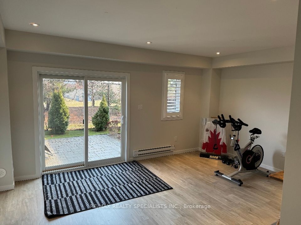 264 Vellwood Common Property Photo 23