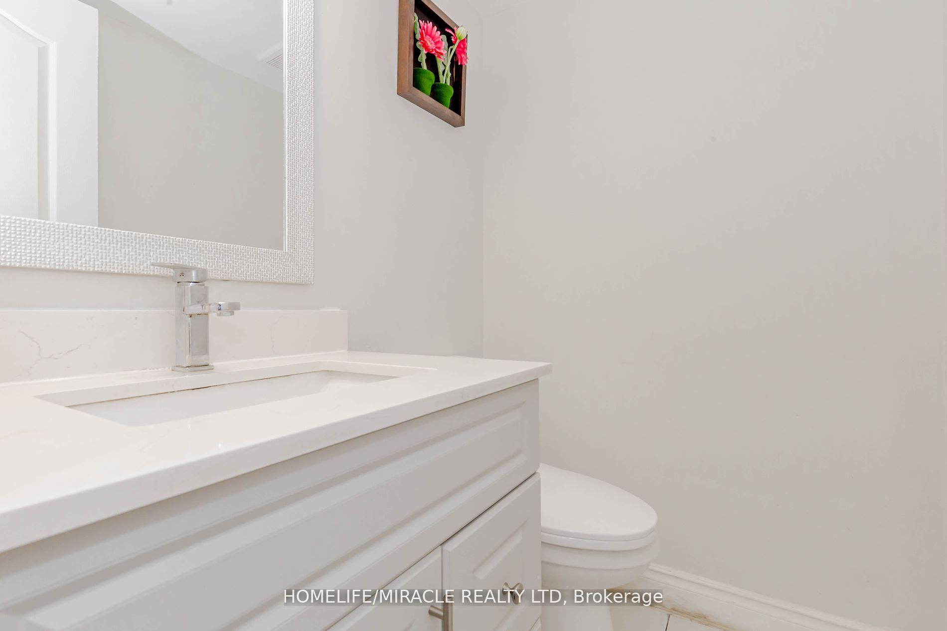 4 Vauxhall Cres E Property Photo 18