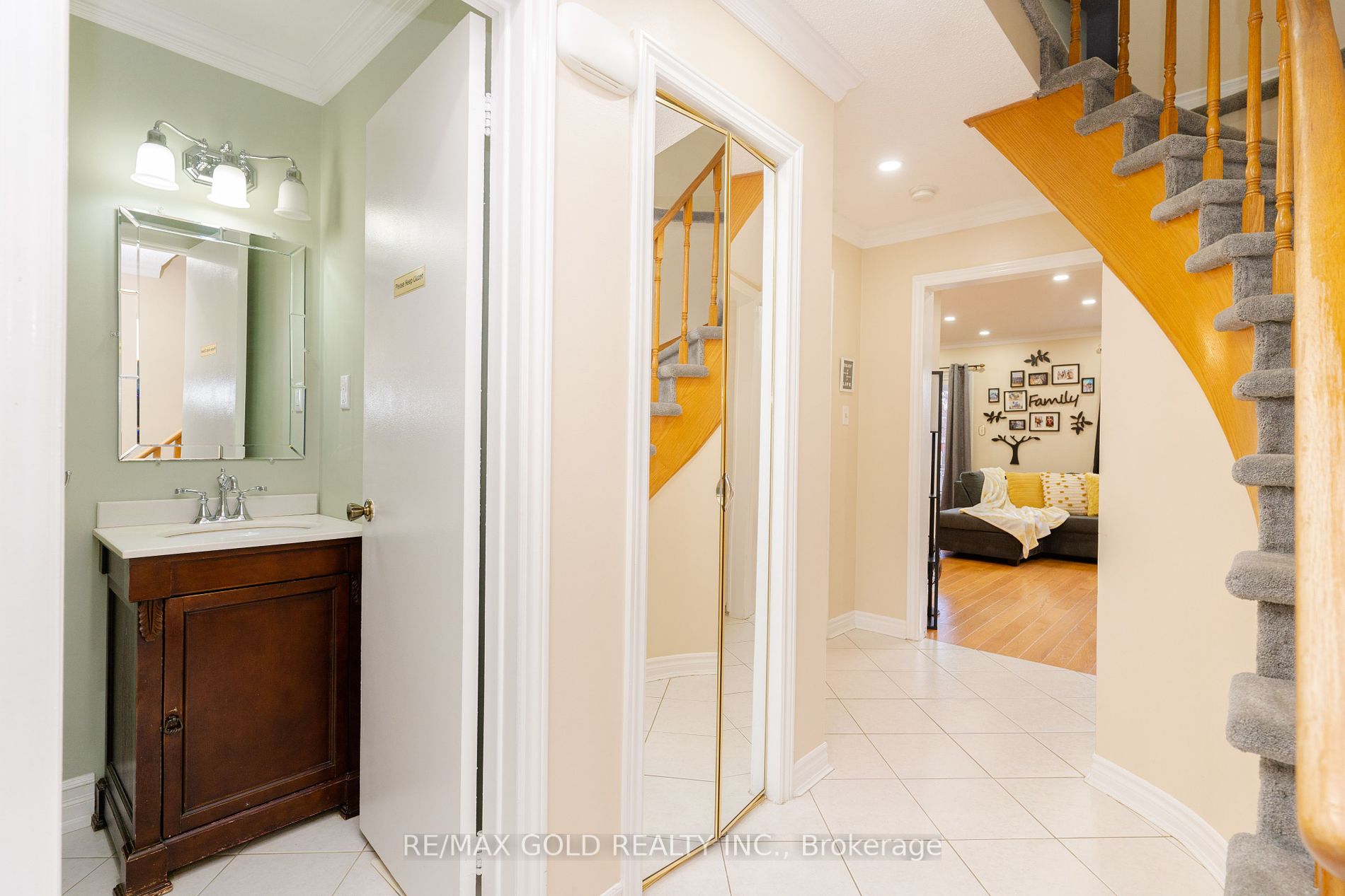 78 Deerpark Cres Property Photo 16