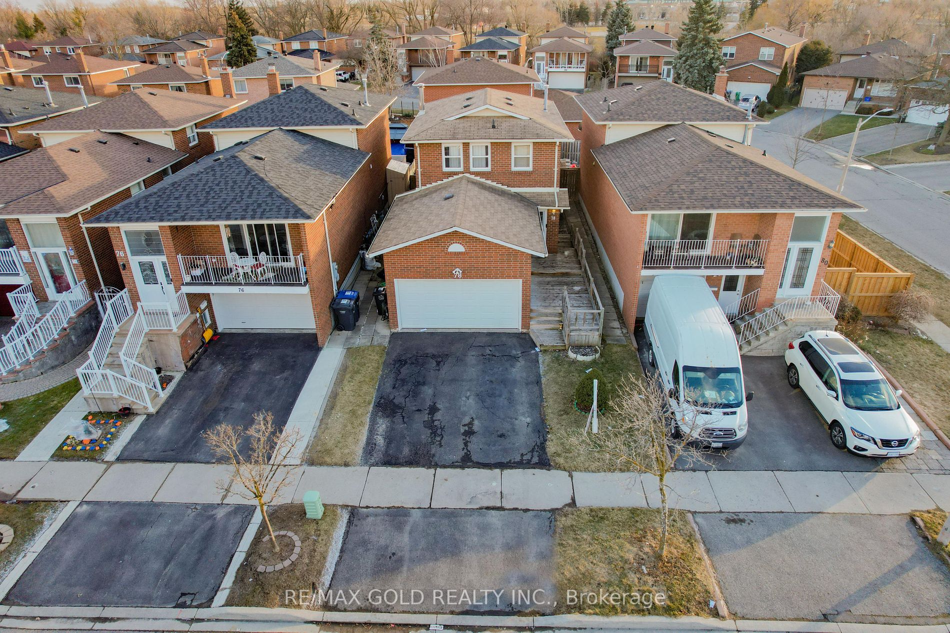 78 Deerpark Cres Property Photo 38