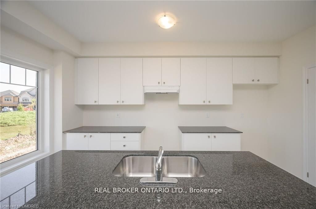 3141 Goodyear Rd Property Photo 12